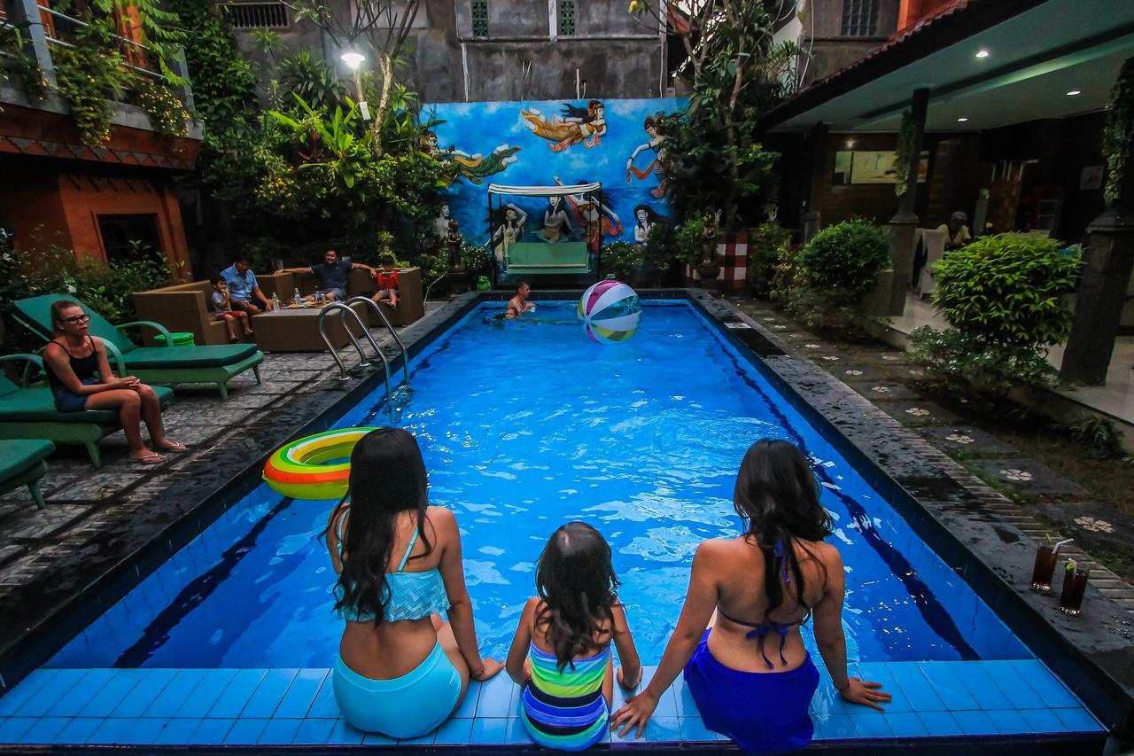 Hotel Lumbung Sari Legian  Exterior photo